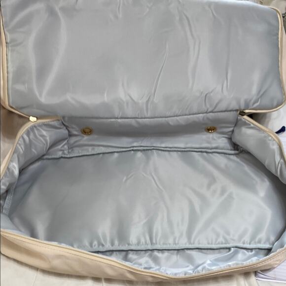 Etronik Cream Canvas Gym Bag Spacious Design Bottom Compartment 20”x16”x9” - Picture 16 of 16